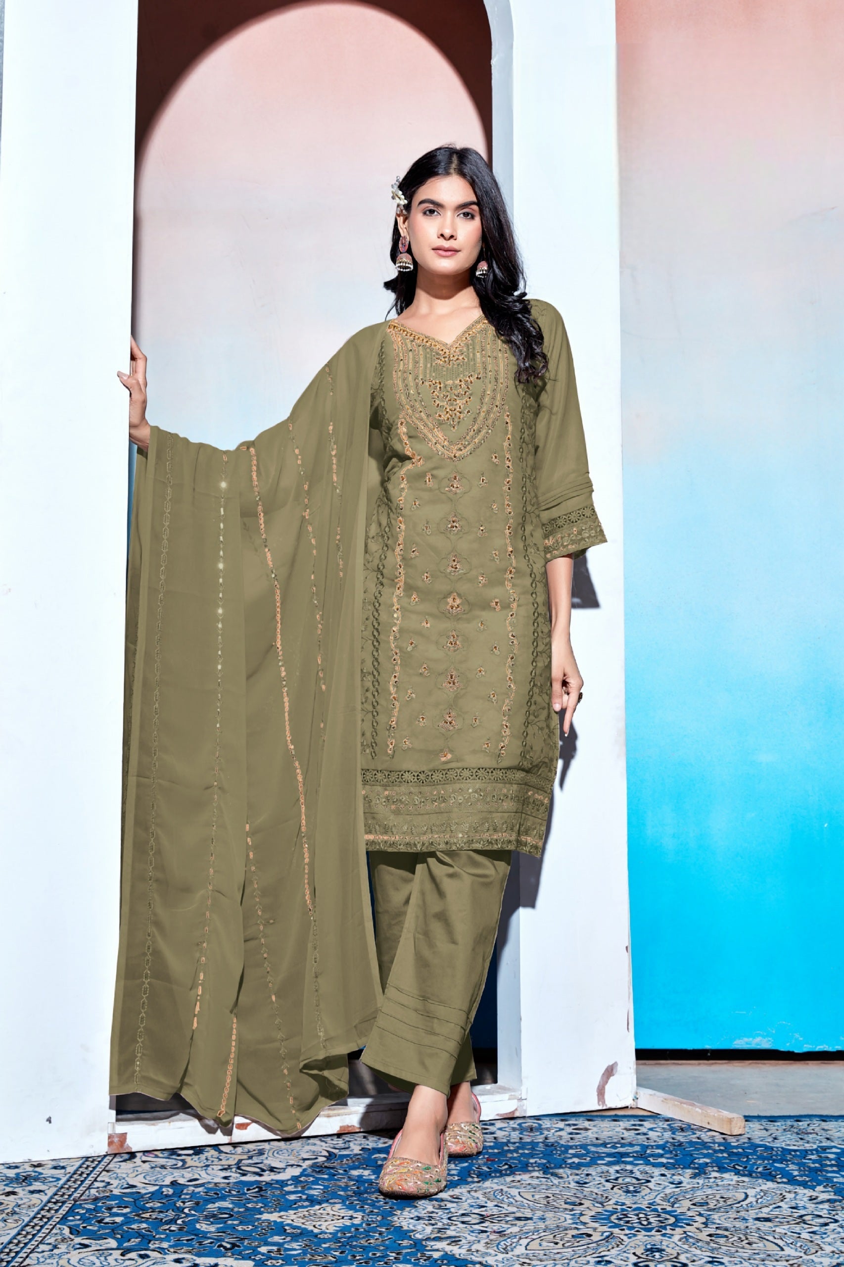 Sequined Grace Set Pakistani Suit LXPK0043