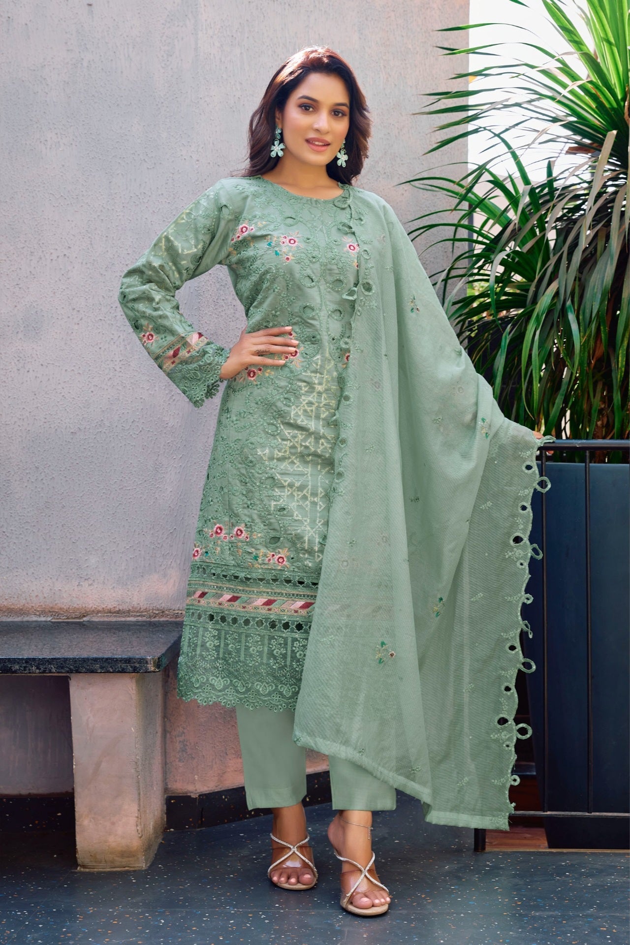 VISCOS FABRIC DESIGNER PAKISTANI SUIT EAPK0065