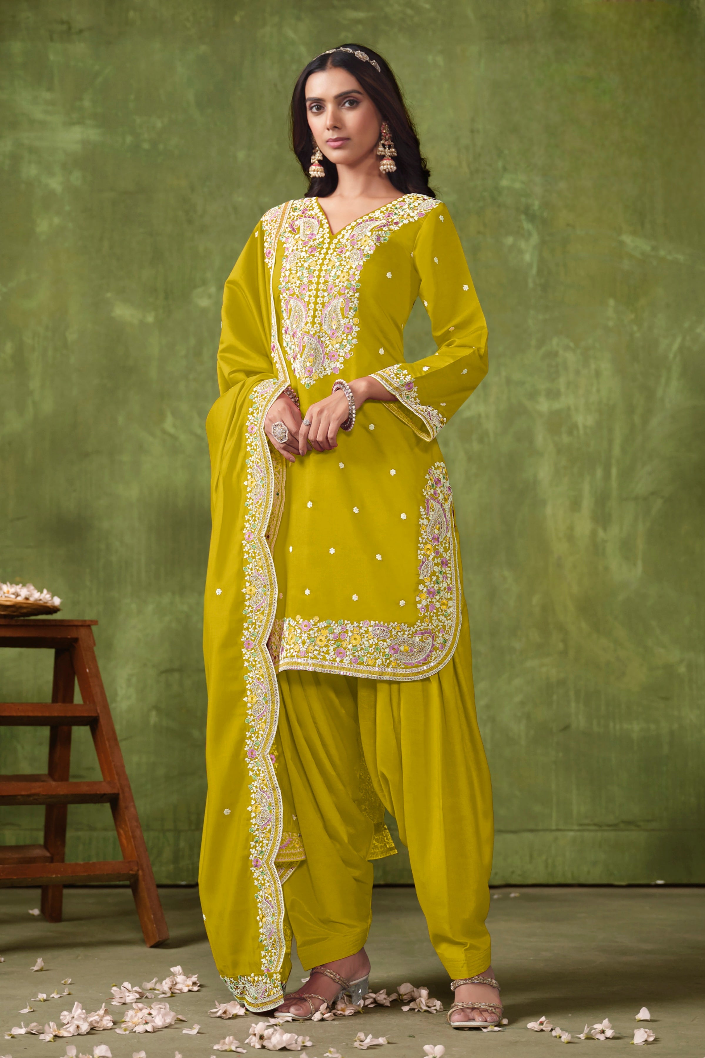 Roman Silk Suit Set for Women EAST0019