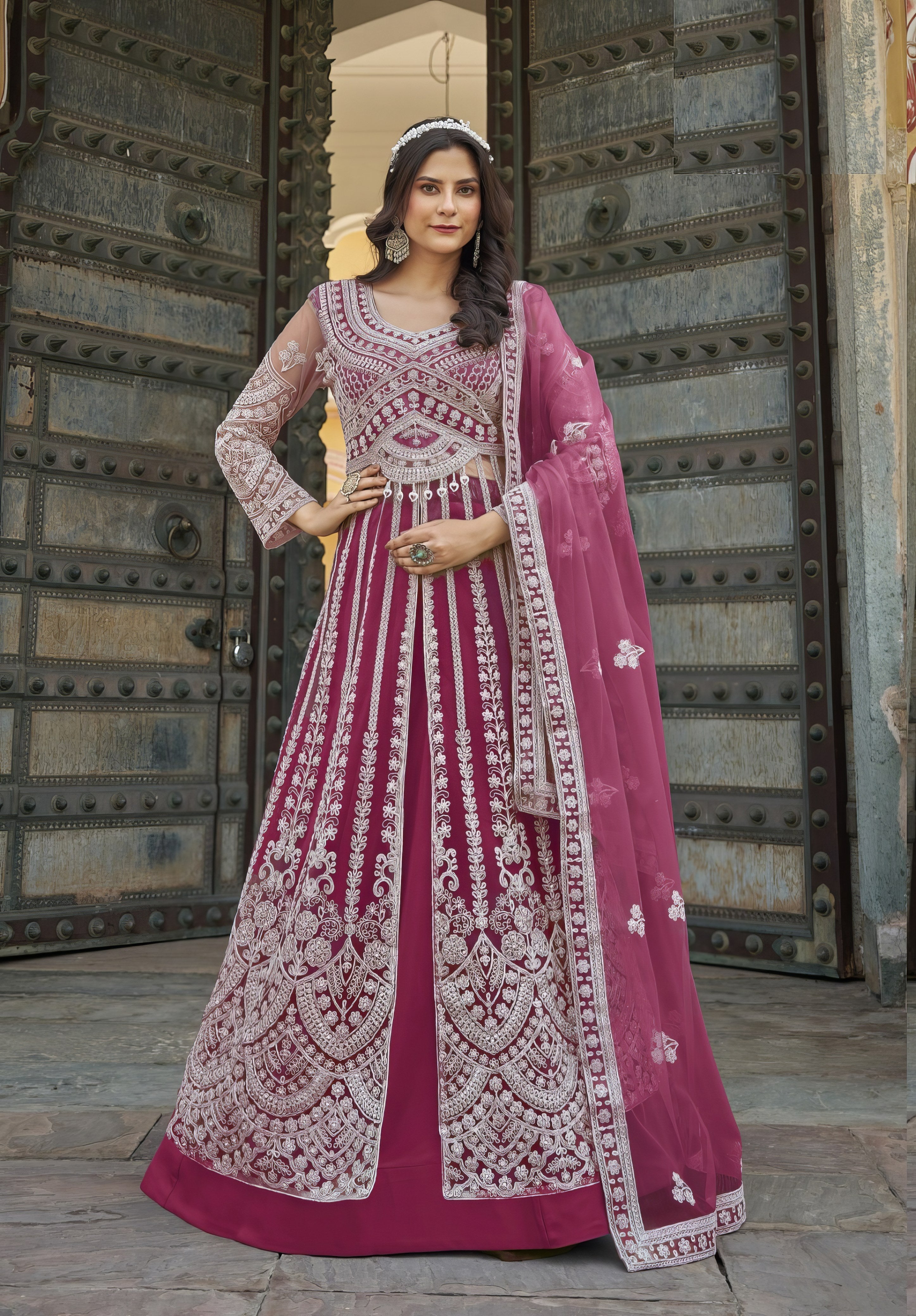 Taraash Heavy embroidered Gown LXGW0037