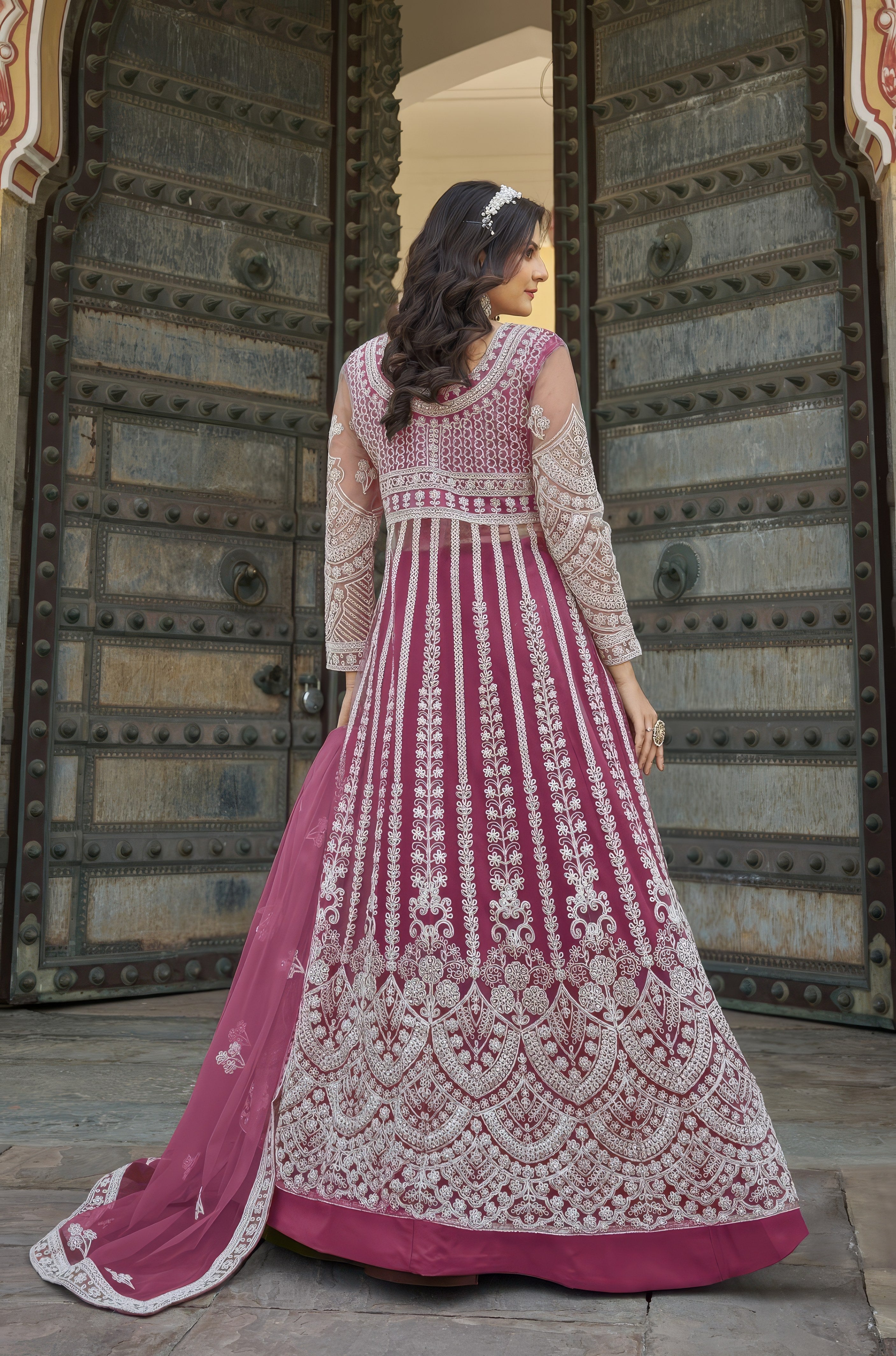 Taraash Heavy embroidered Gown LXGW0037