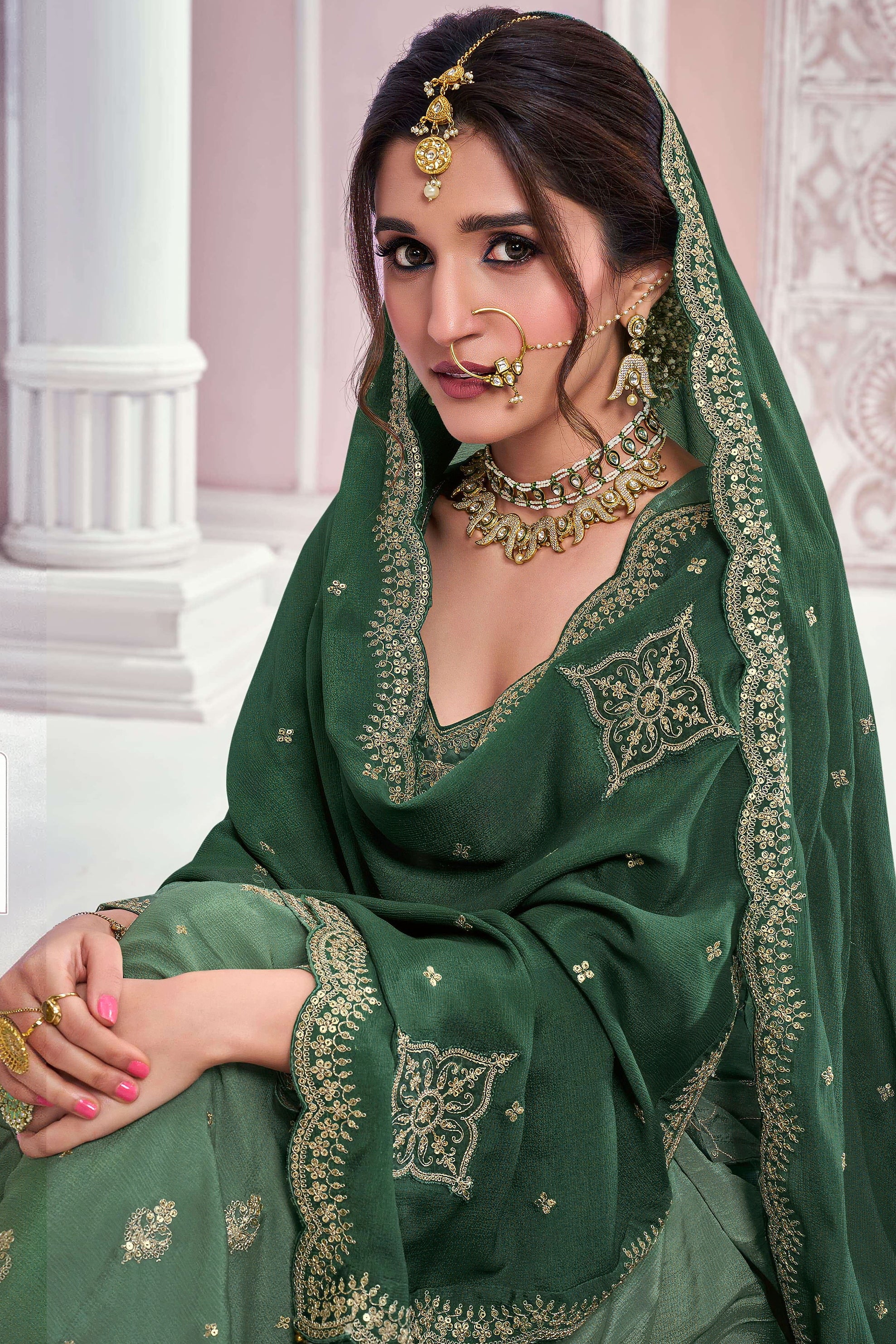 Twilight Royale SHARARA EASR00040