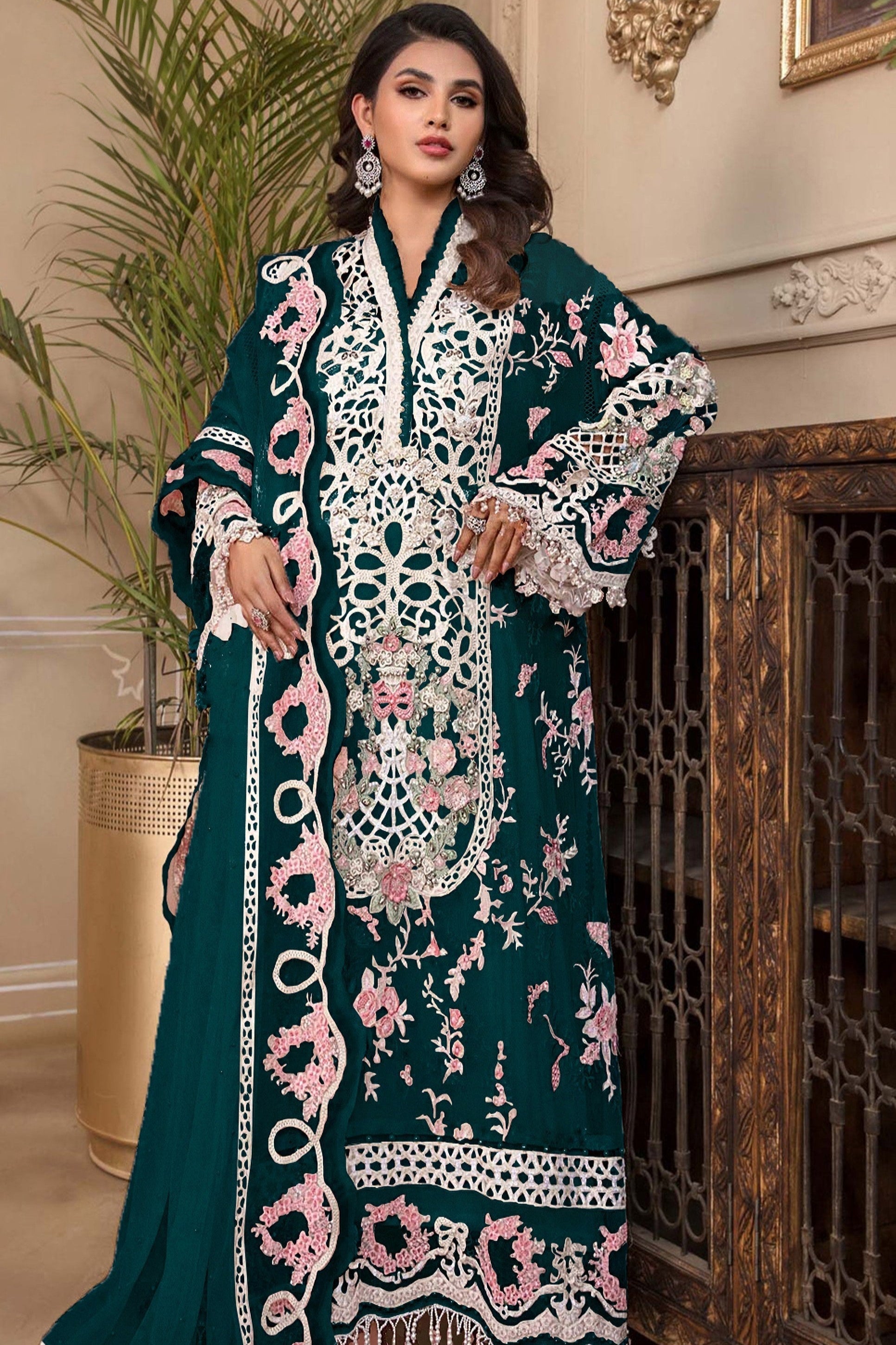 Georgette Glow Embroidered Pakistani suit LXPK0031