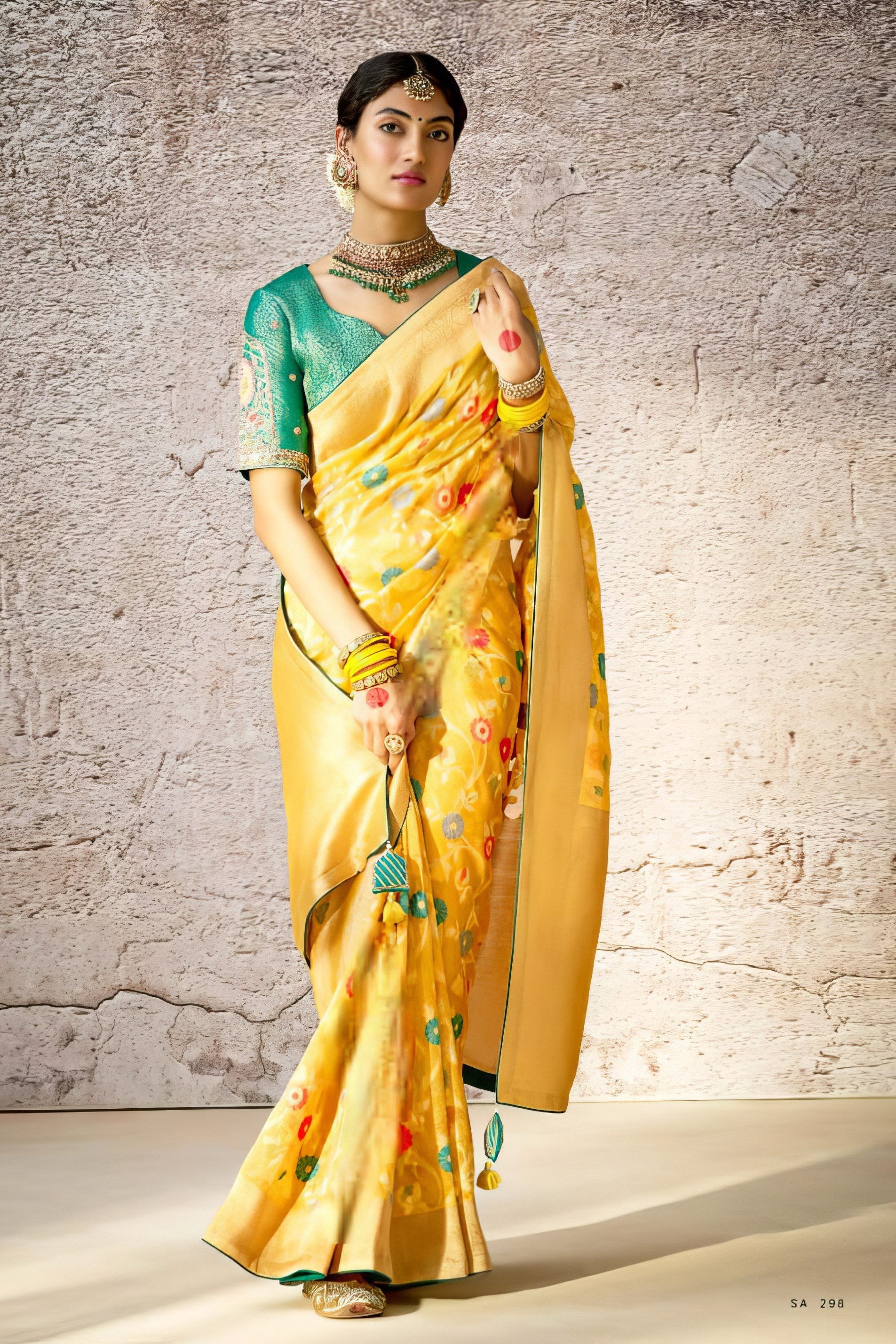 Kora Banarasi Art Silk Saree LXSE00050