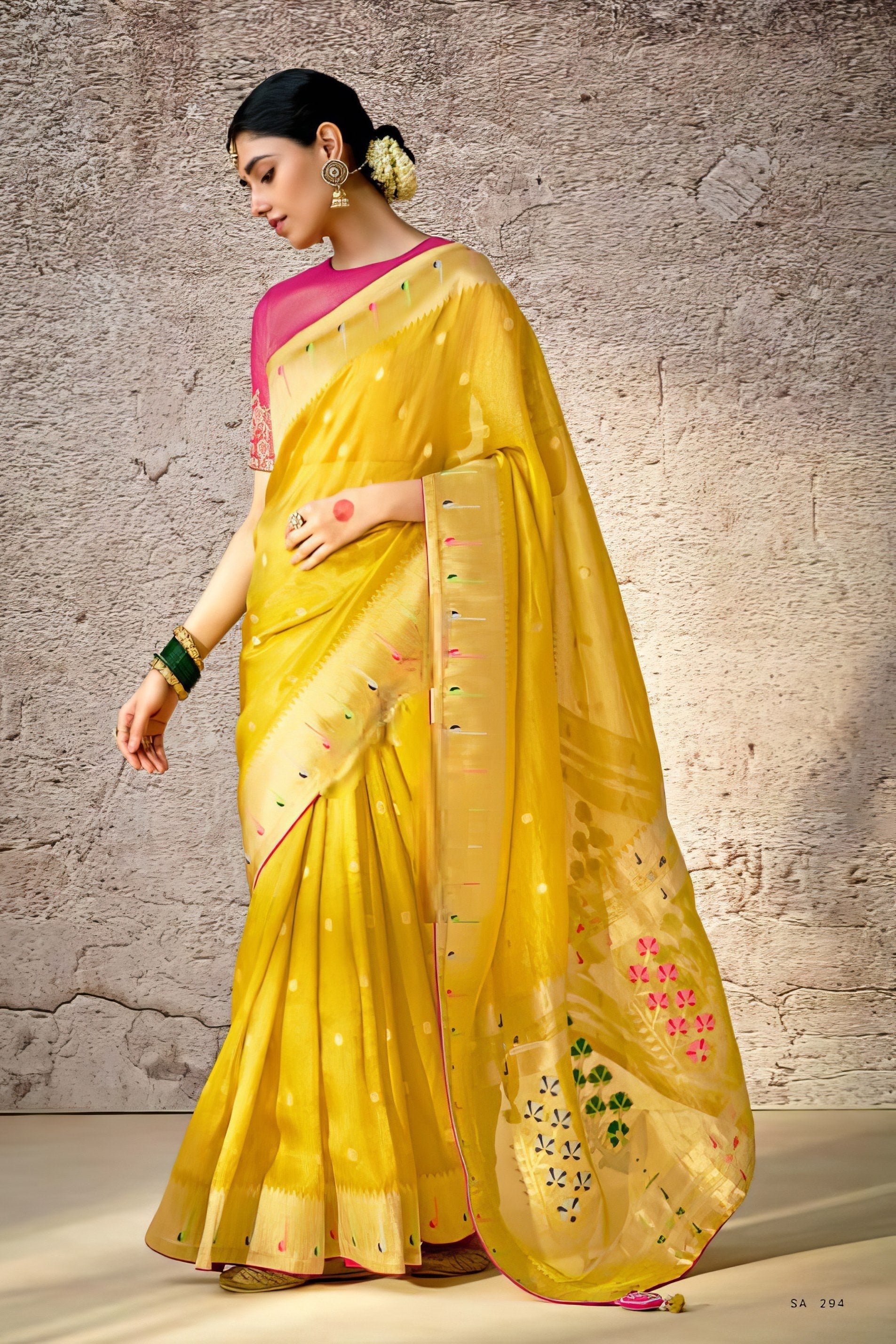 Kora Banarasi Art Silk Saree LXSE0049