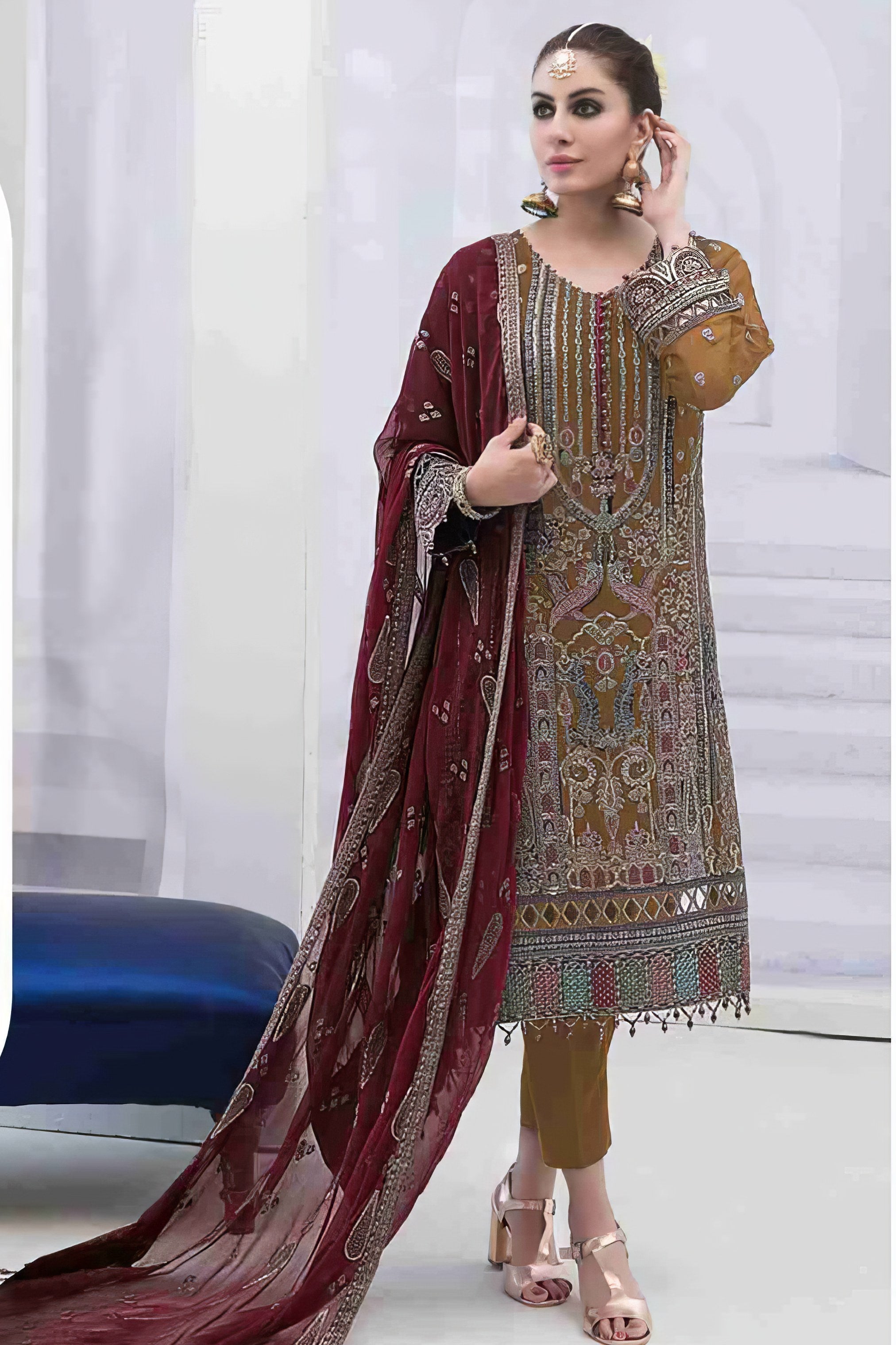 Ember Grace Embroidered Pakistani suit LXPK0012