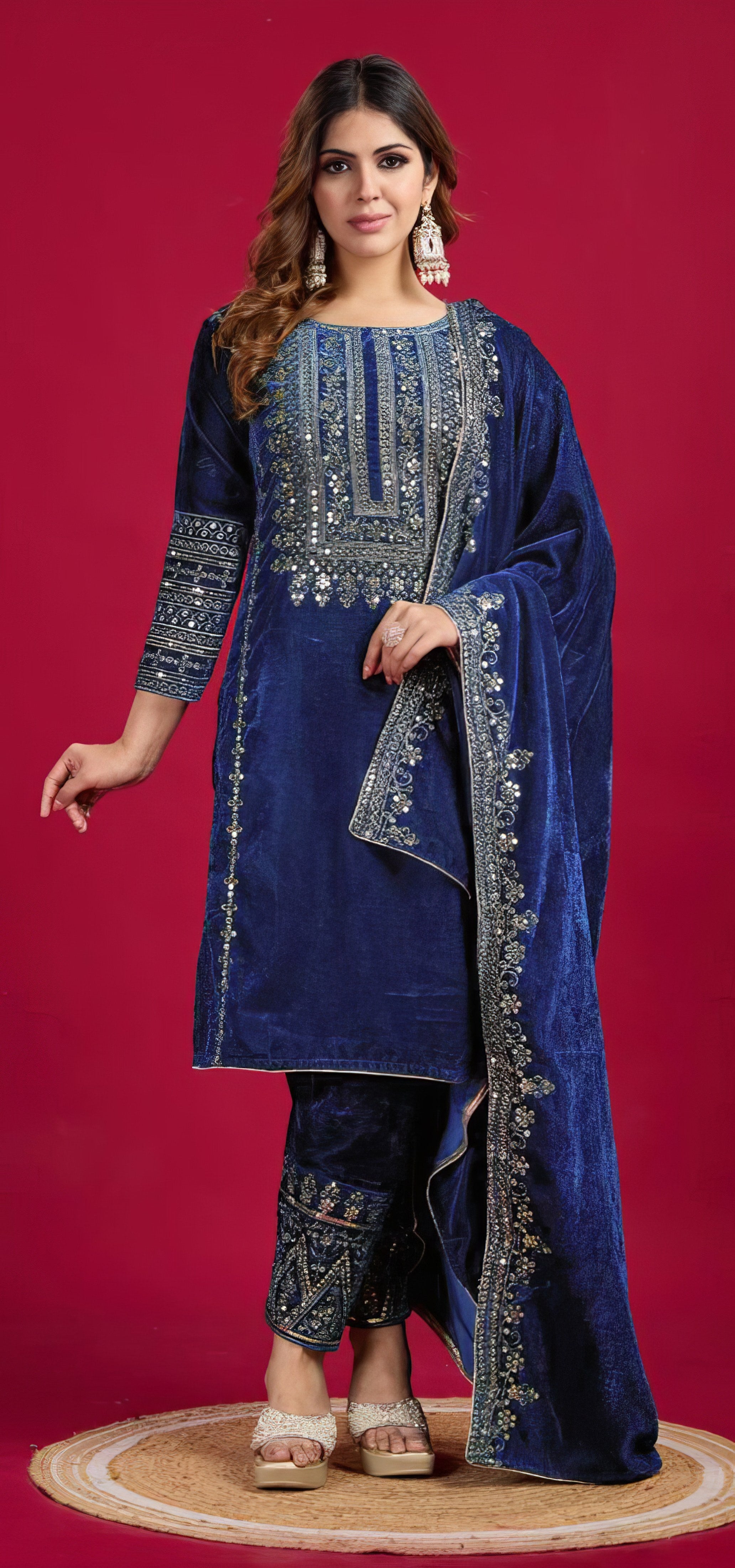 Chinon Charm Luxury Suit LXST0035