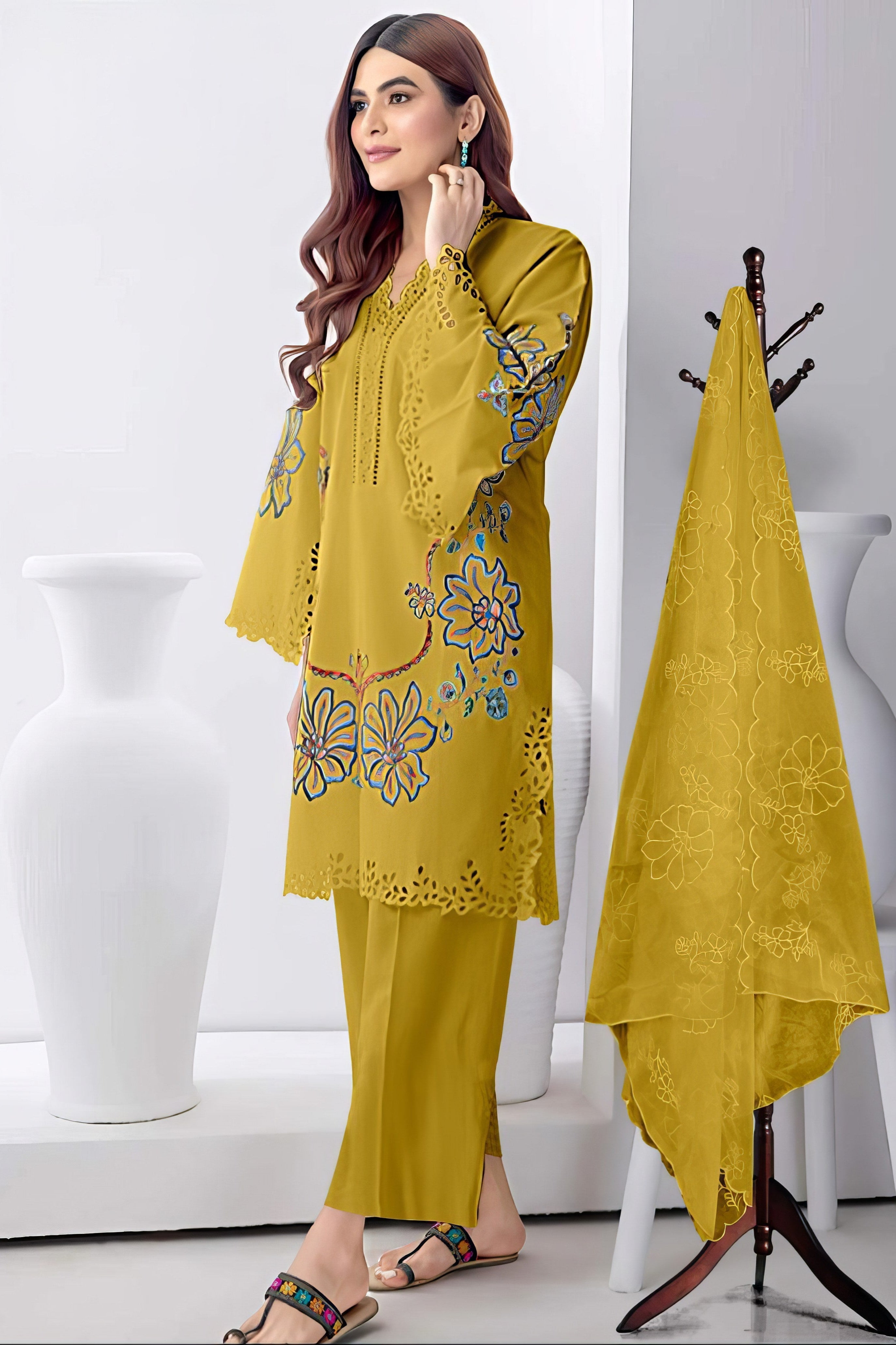 Graceful Floral Beauty Pakistani Suit LXPK0054