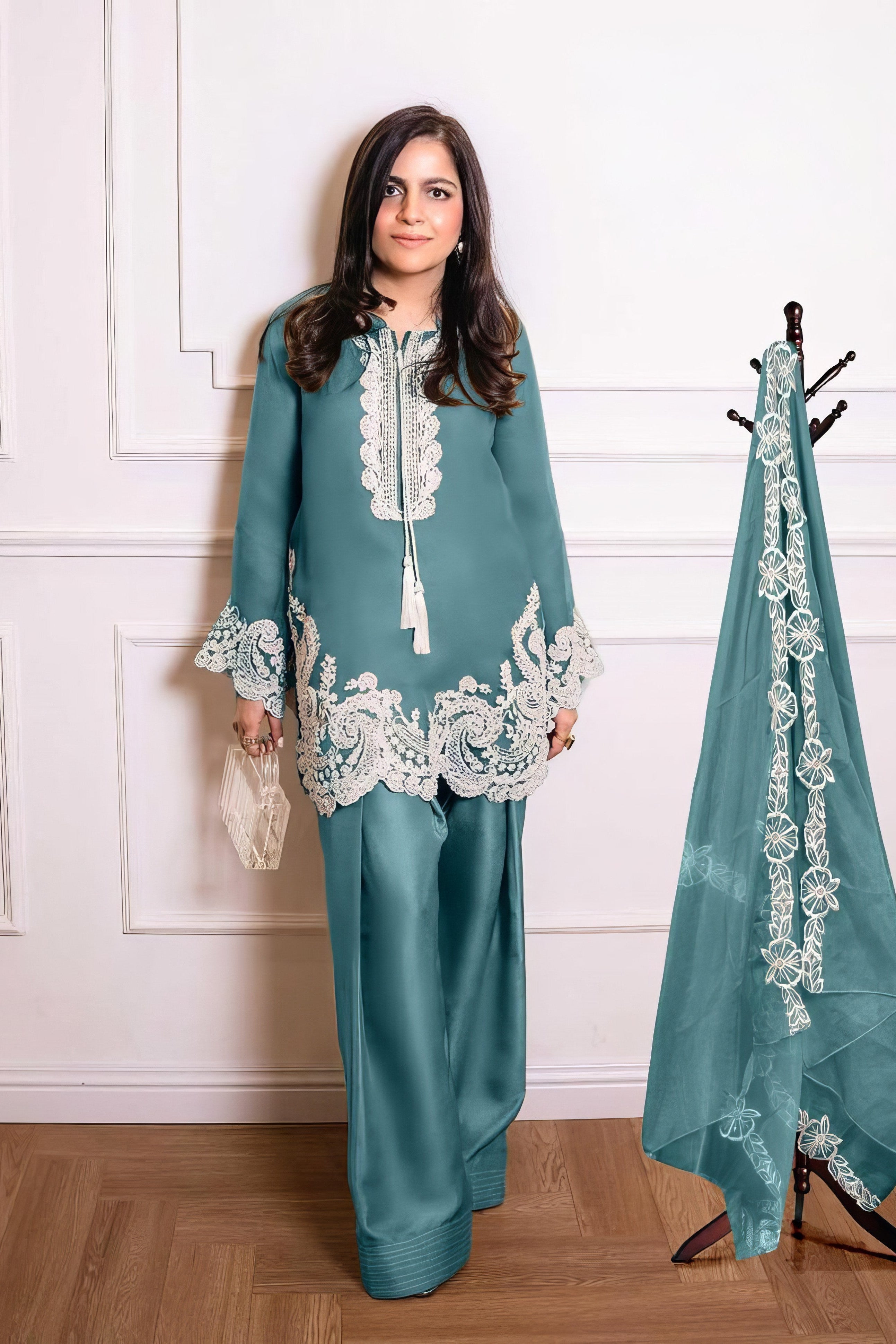 Zareen Farsi Embroidered Pakistani Suit LXPK0069