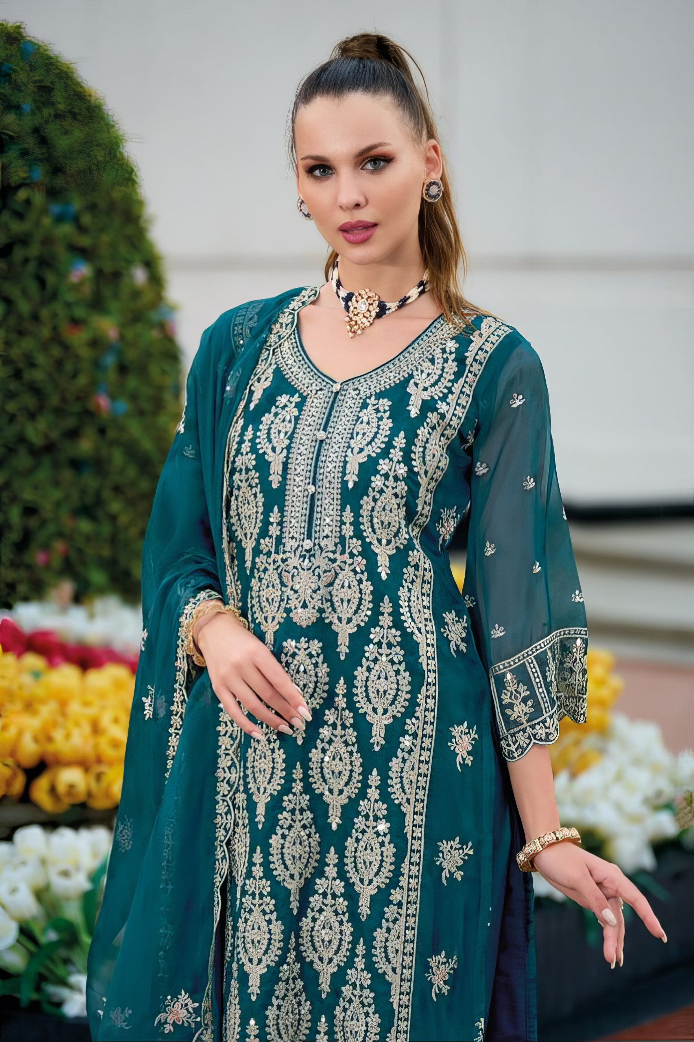 Soft Organza Stylish Pakistani Suit LXPK0094