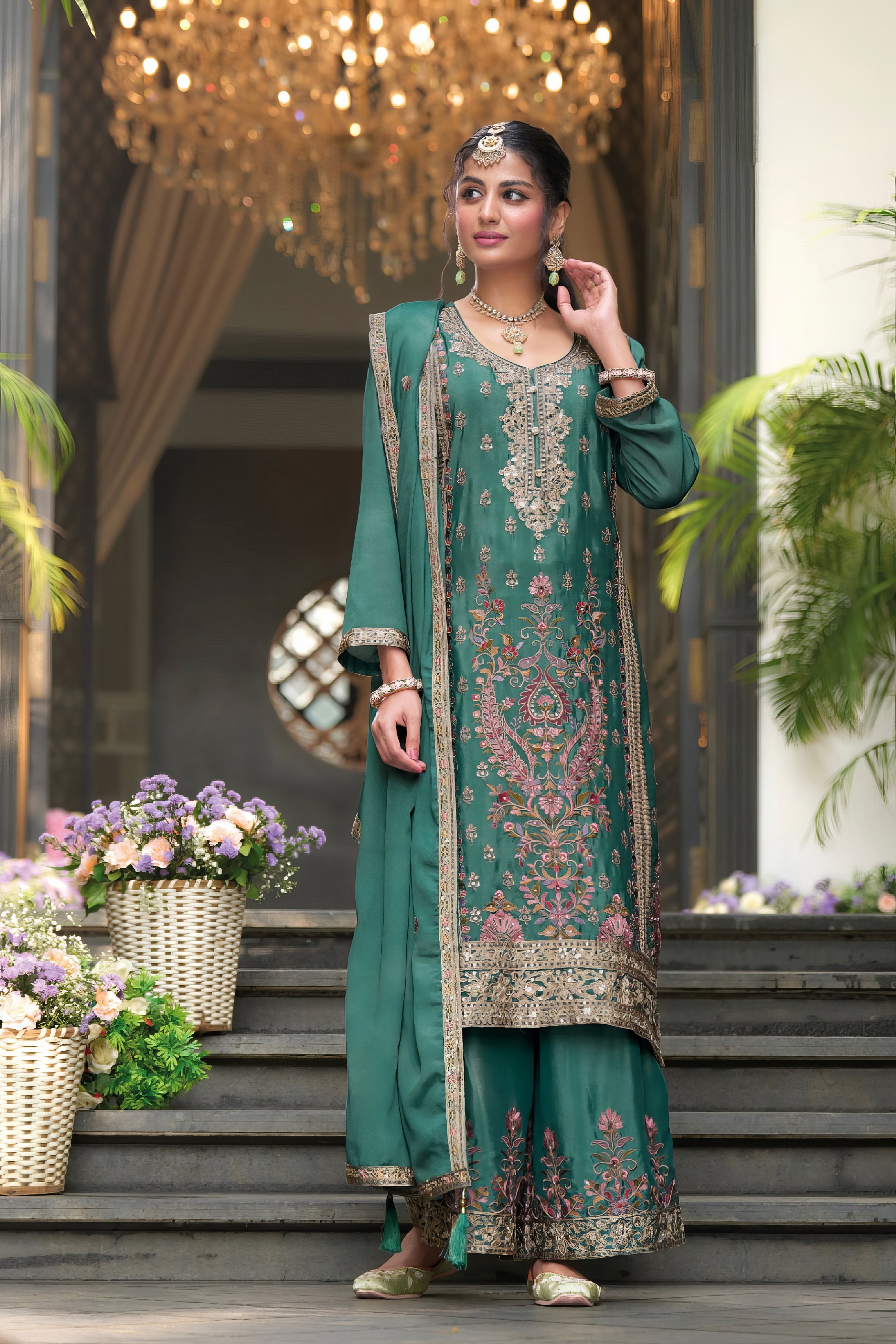 Chinon Charm Pakistani Suit LXPK0095