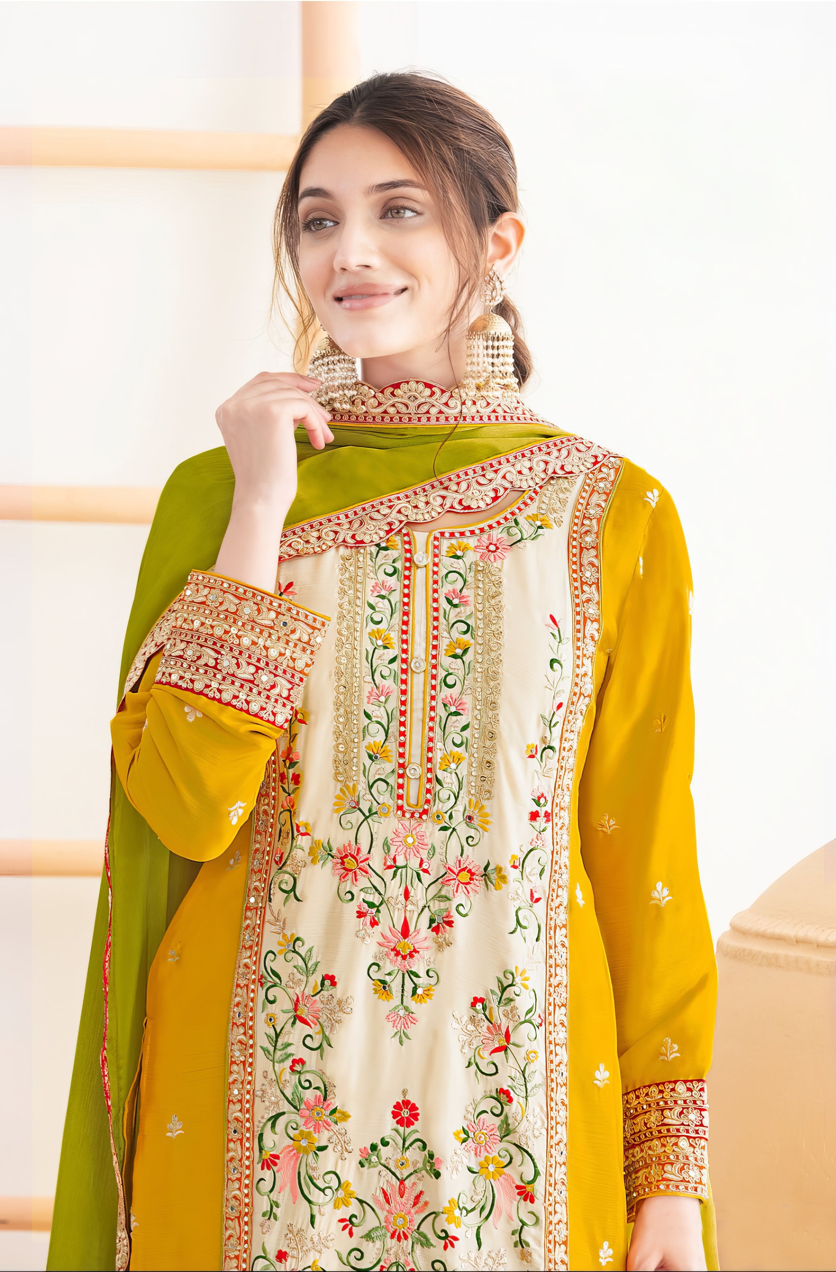 Premium Chinnon Luxury Suit LXST0073