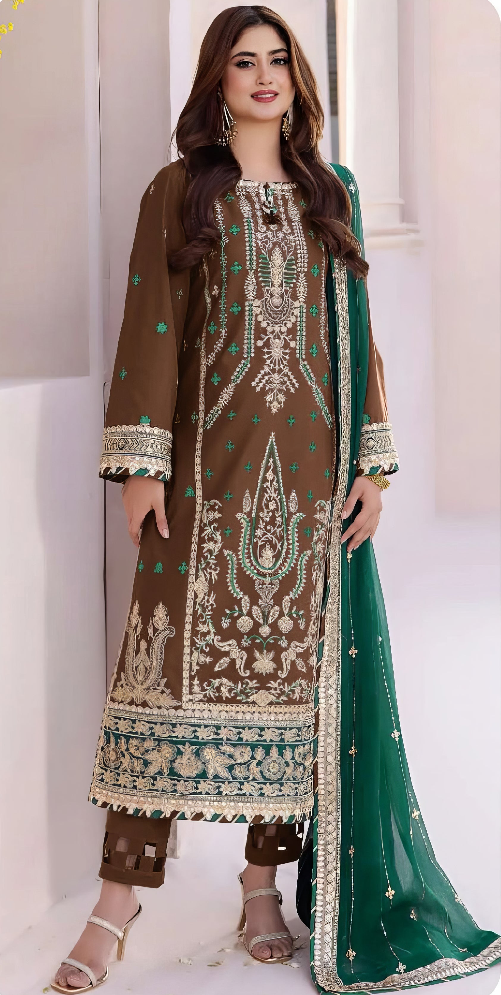 Zariya Luxe Set Pakistani Suit EAPK0088