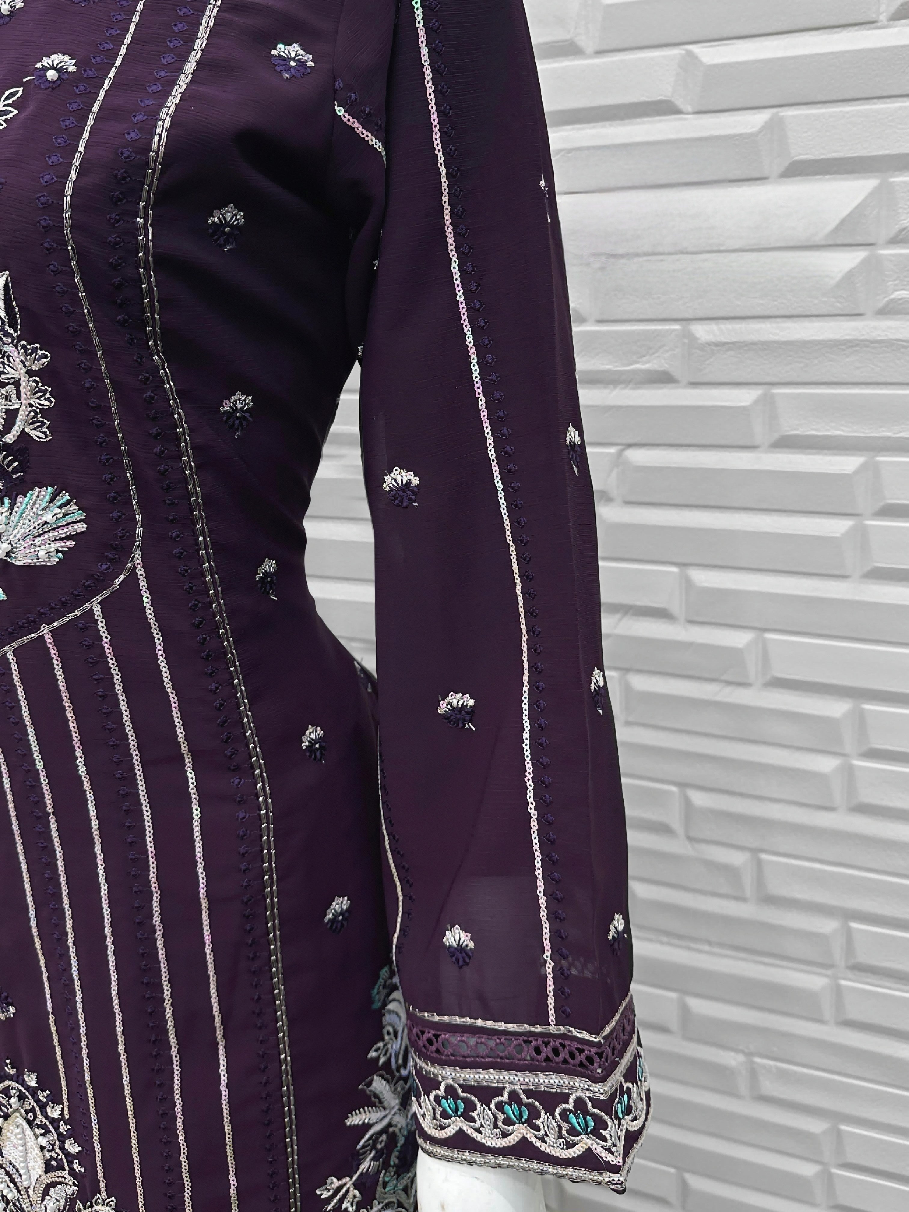 Luminous Thread Luxe Pakistani Suit LXPK0051