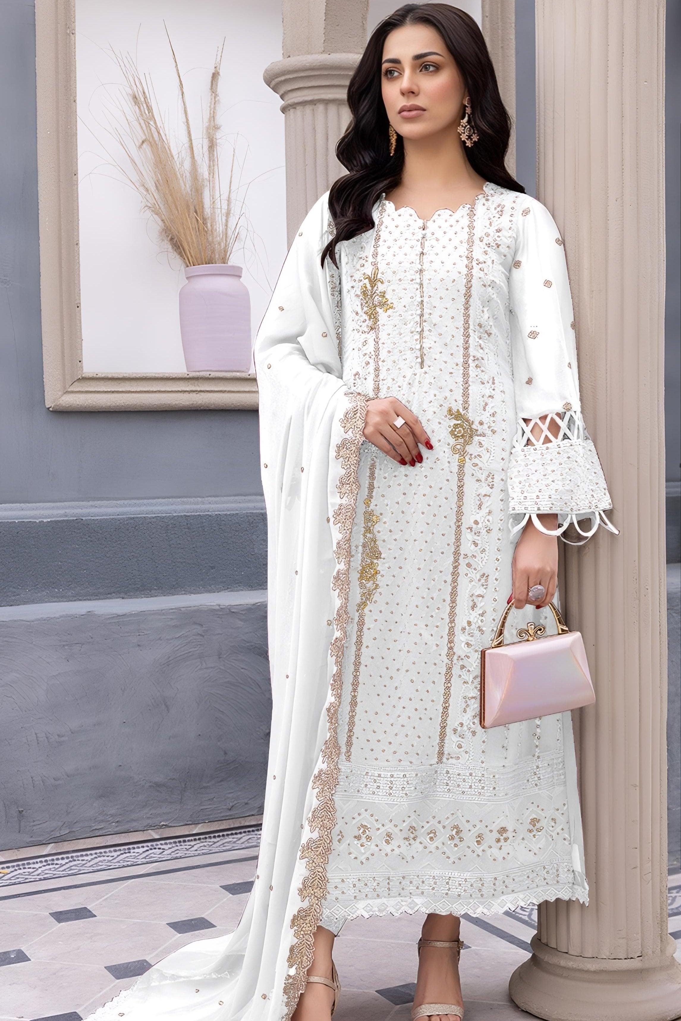 Pakistani suit with Organza fabrics EAPK0012