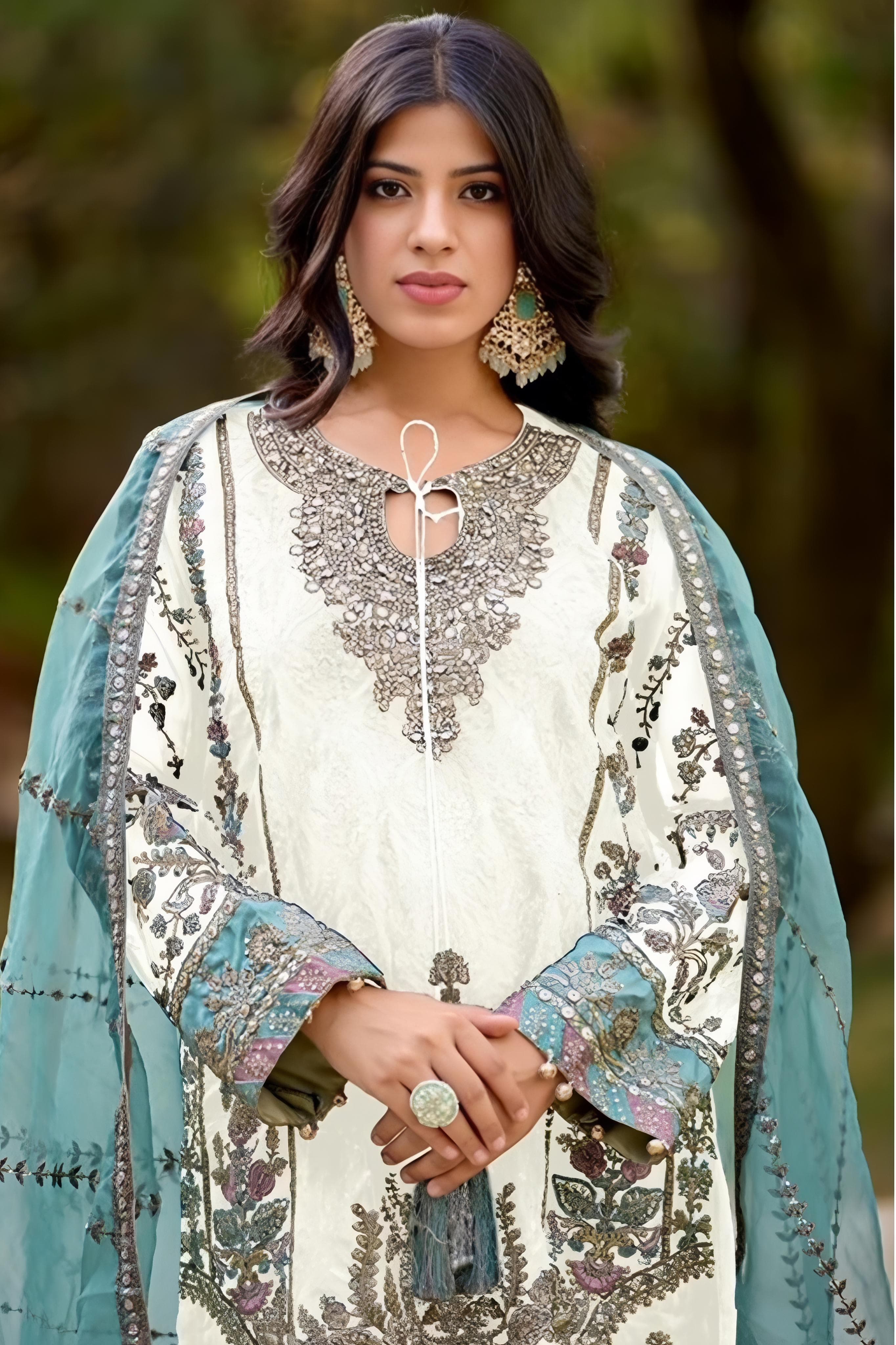 Pakistani suit With Embroidery Work & latkan EAPK0018
