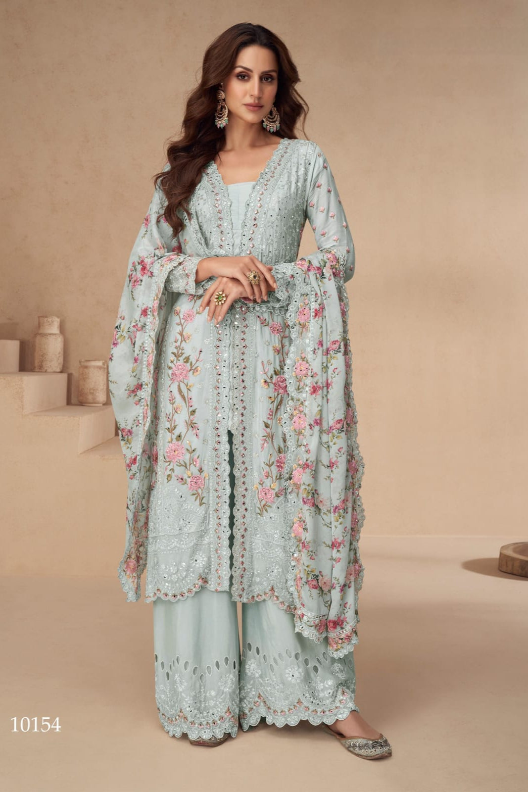 Empress of Elegance Embroderied Pakistani Suit EAPK0048