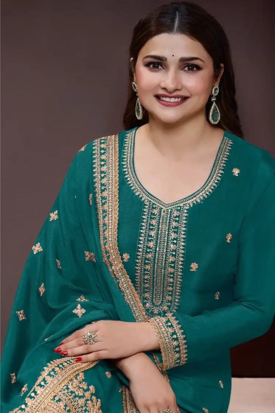 Heavy chinon fab embroderied SHARARA EASR00035