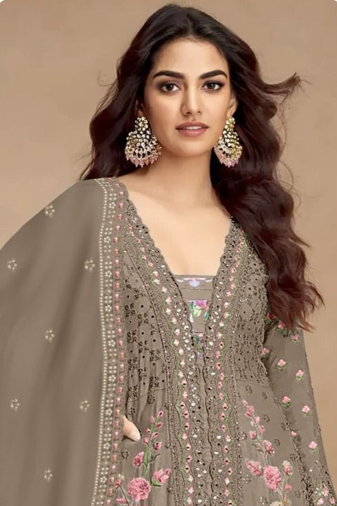 Zarkhan Glow Full embroidred Pakistani suit LXPK0010