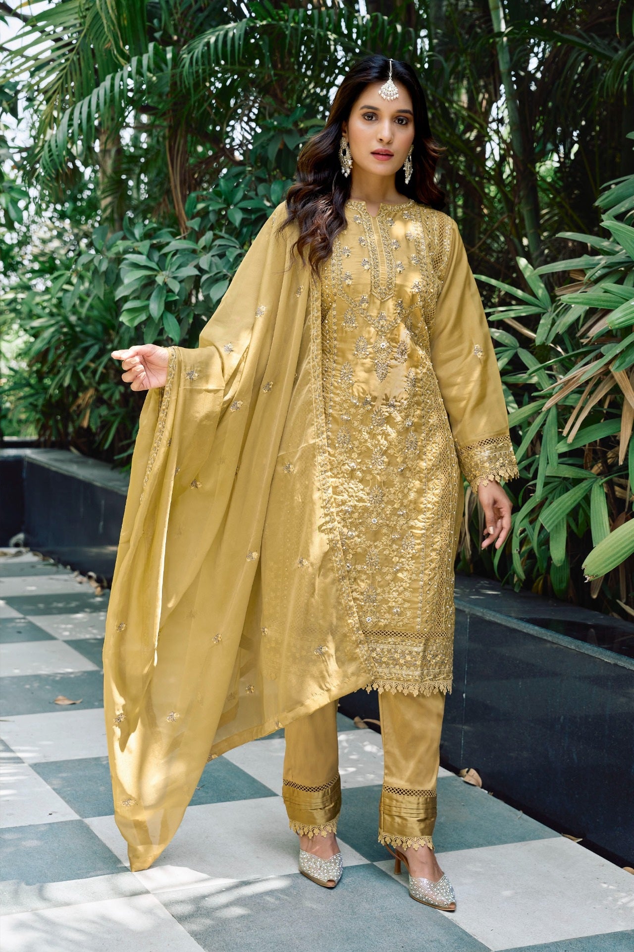 Empress Cutwork Charm Pakistani Suit EAPK0051