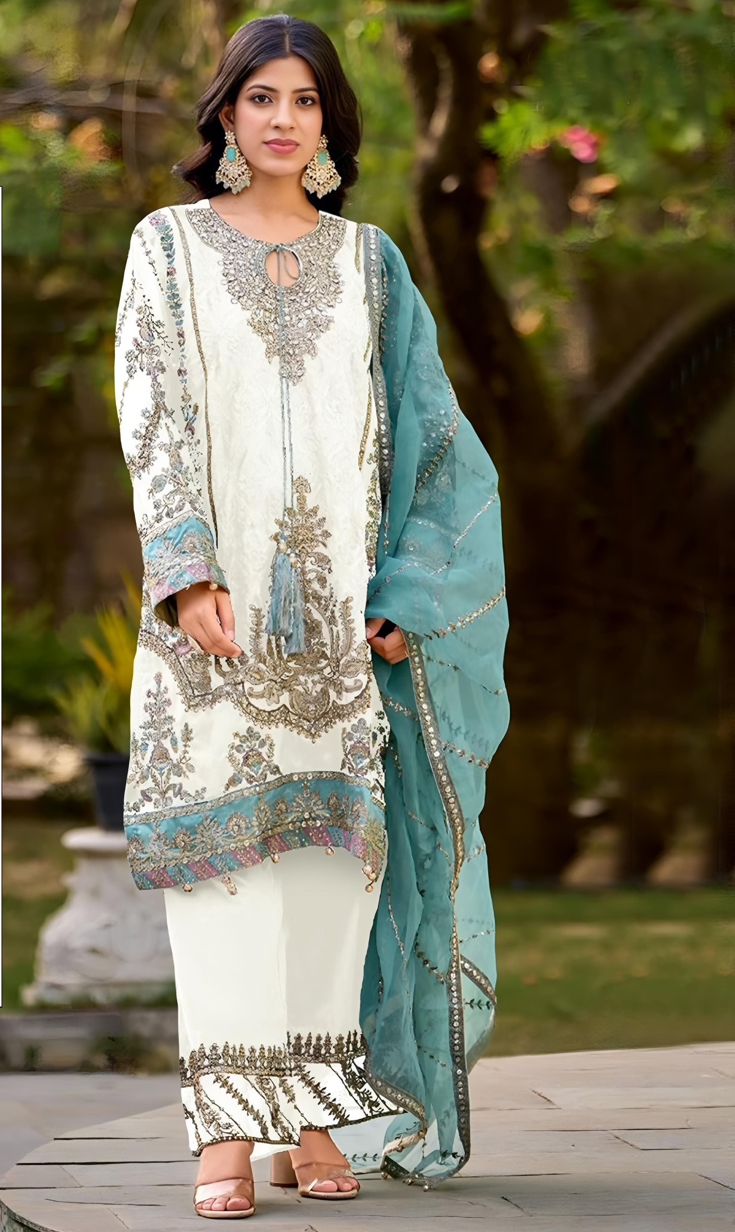 Pakistani suit With Embroidery Work & latkan  EAPK0018